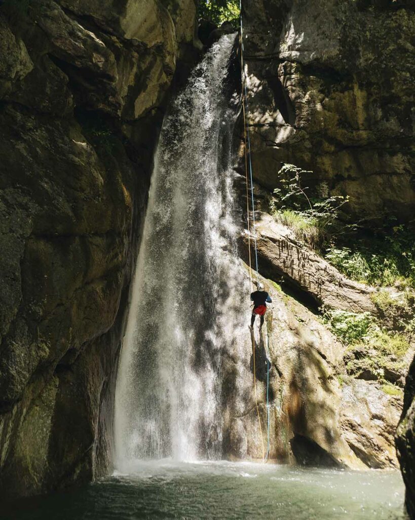 Canyoning à Samoëns (Haute Savoie) avec le Bureau des Guides de Samoëns