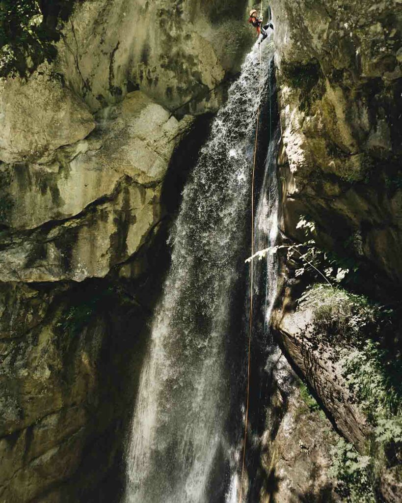 Canyoning à Samoëns (Haute Savoie) avec le Bureau des Guides de Samoëns